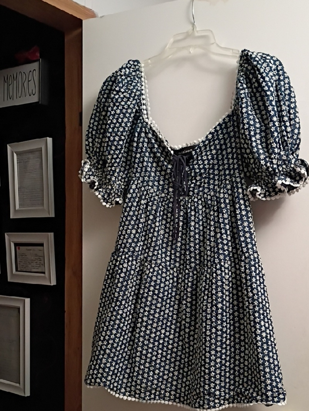 Navy Floral Puff-Sleeve Mini Dress